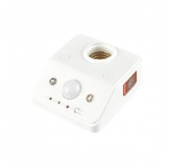 带强启红外感应灯座